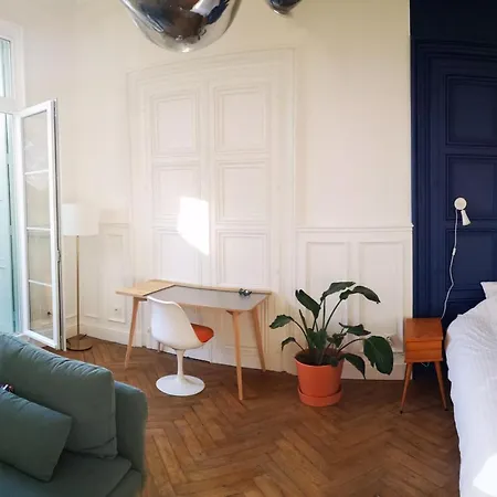 Apartment Chic Avec Terrasse Au Centre De